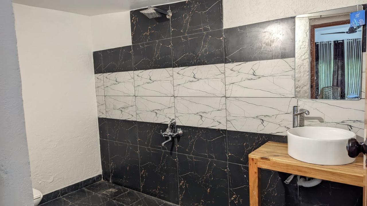 فاركَالا Nebo Hotel المظهر الخارجي الصورة